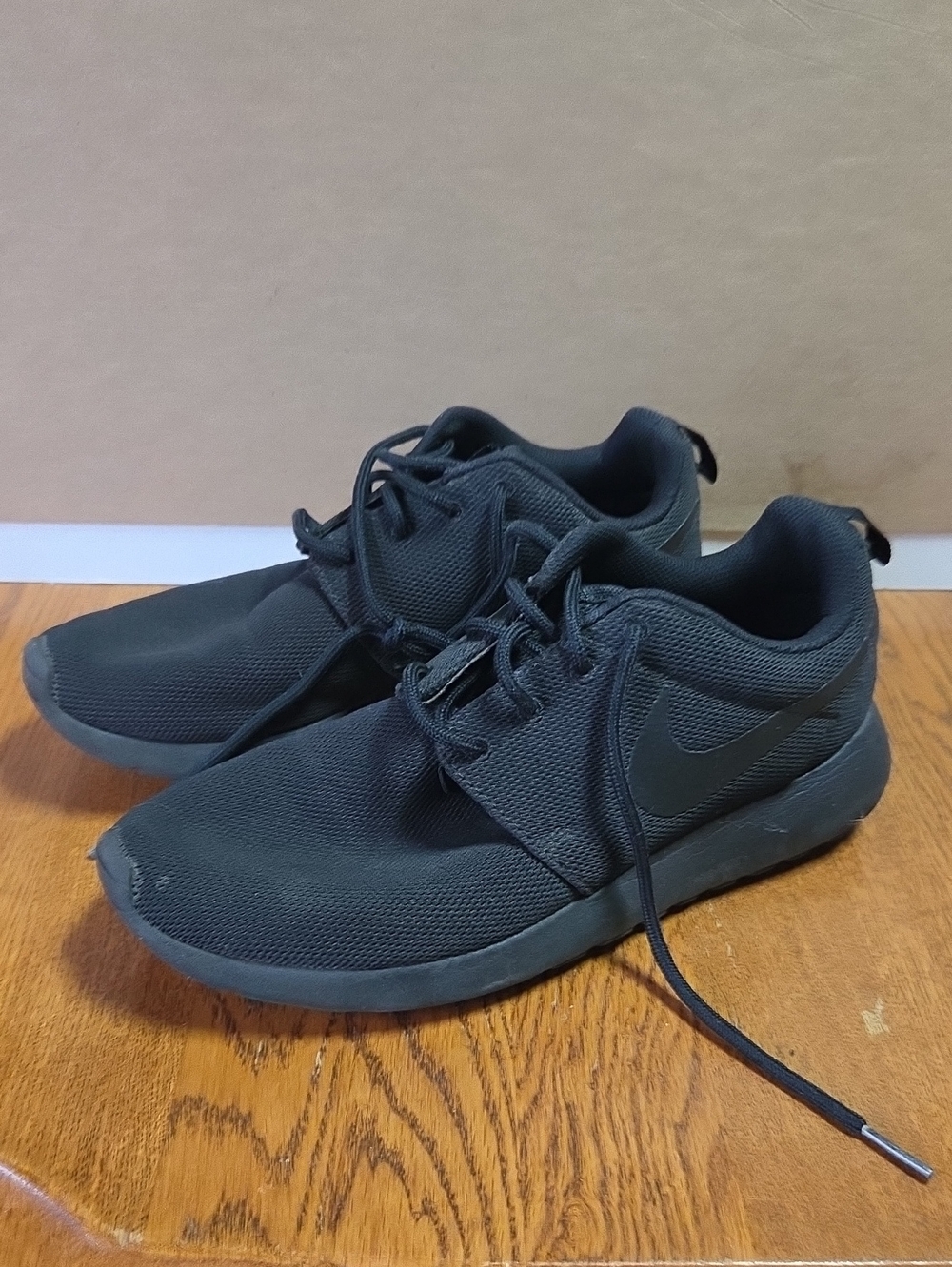 Nike Roshe One sneakers 2017 Size 8